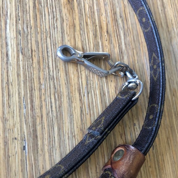 Authentic Louis Vuitton Dog Head Collar with Matching Leash - Small dogs - Picture 4 of 15